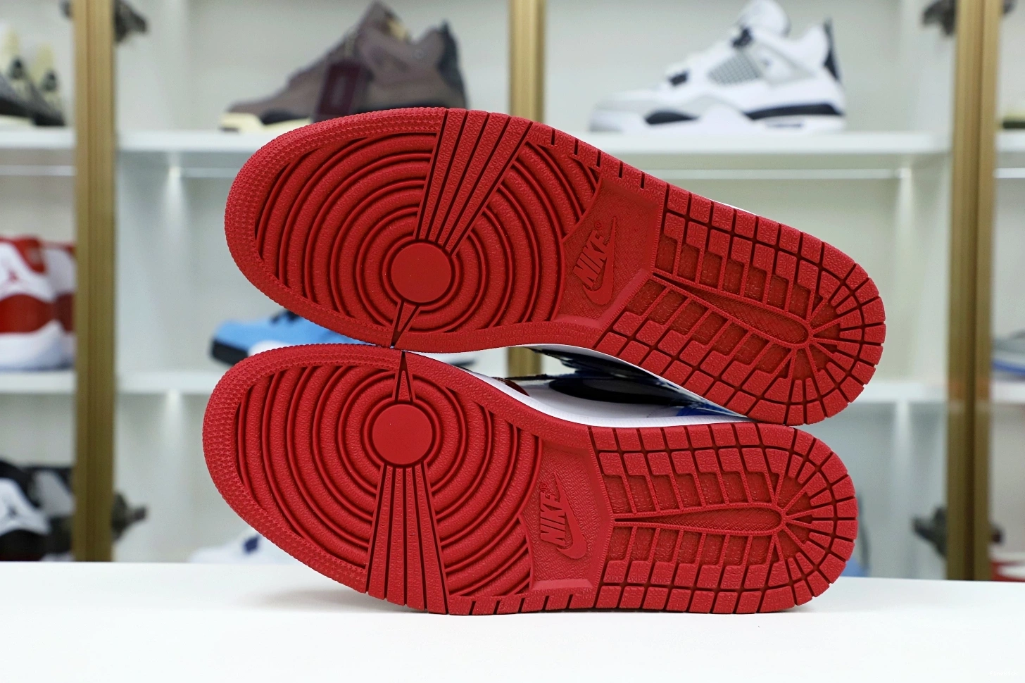 AIR 'FEARLESS' HIGH 1 OG RETRO JORDAN 0820